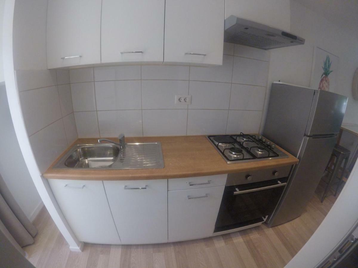 Apartments Romy พูลา ภายนอก รูปภาพ