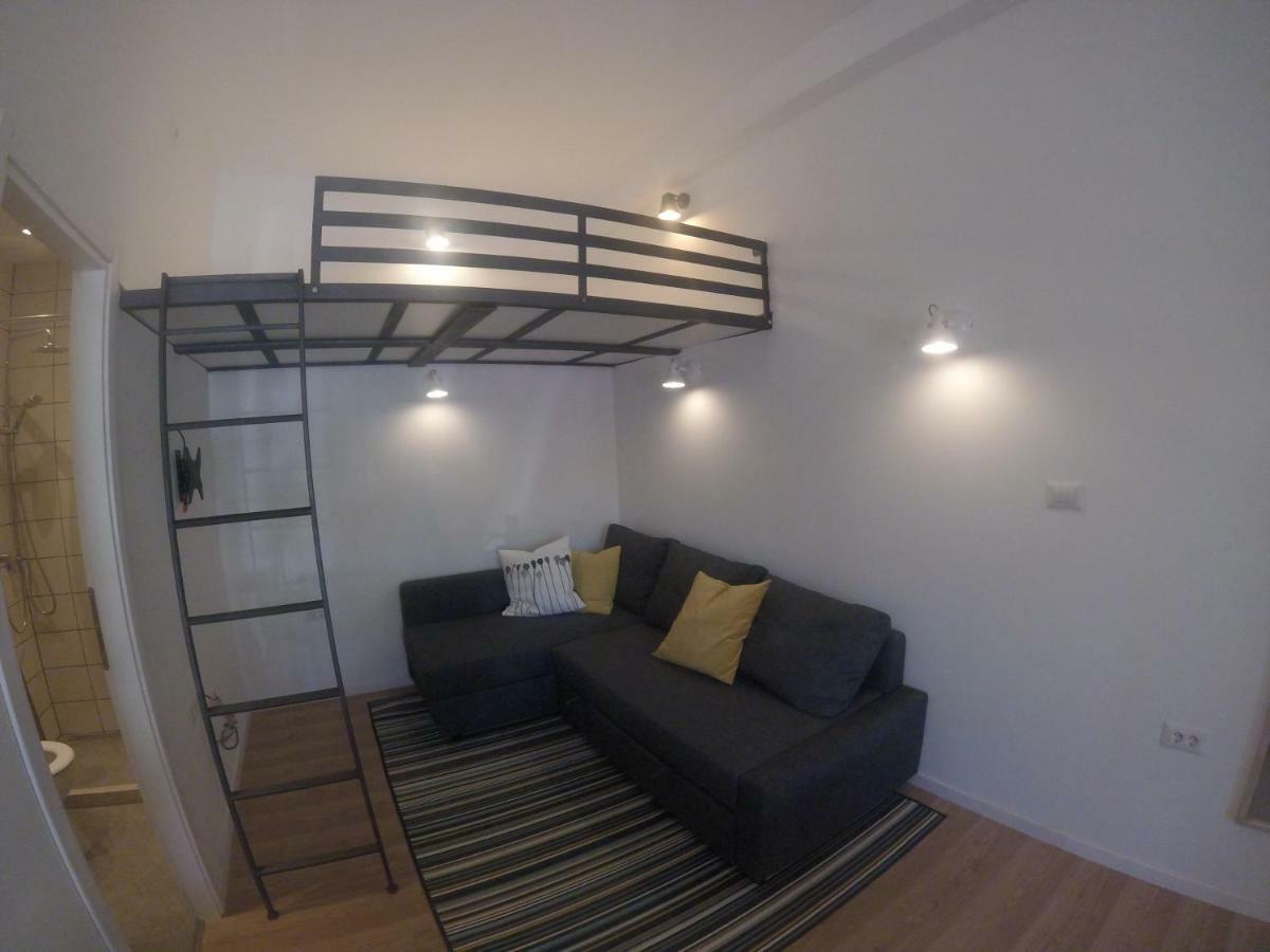 Apartments Romy พูลา ภายนอก รูปภาพ